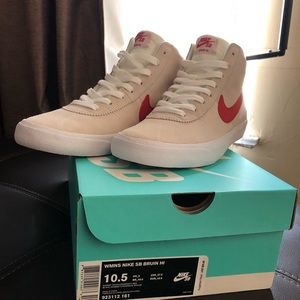 NEW NIKE SB Bruin High Women’s Skateboarding Shoe